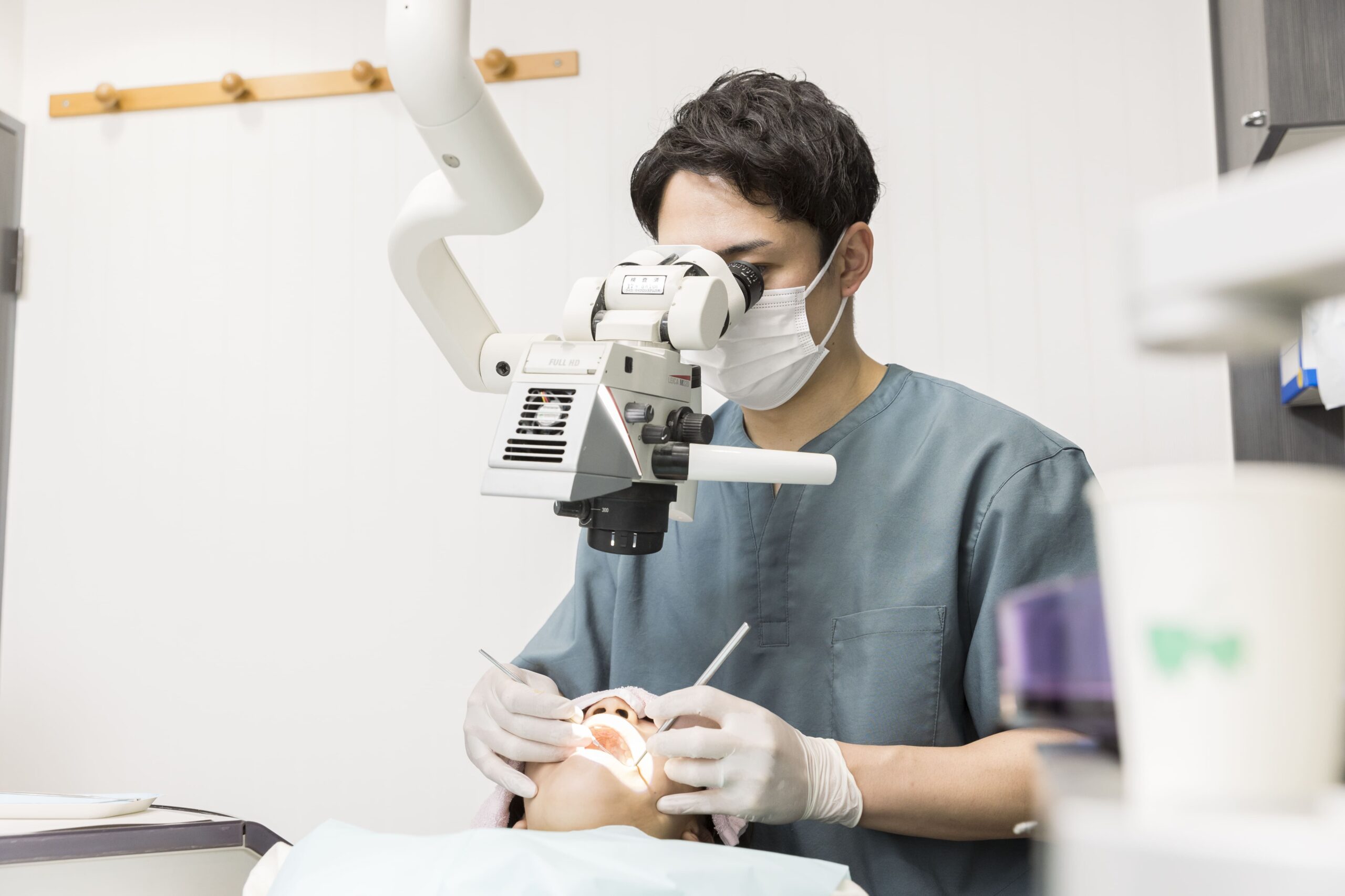 歯科医師3名体制による専門性の高い治療